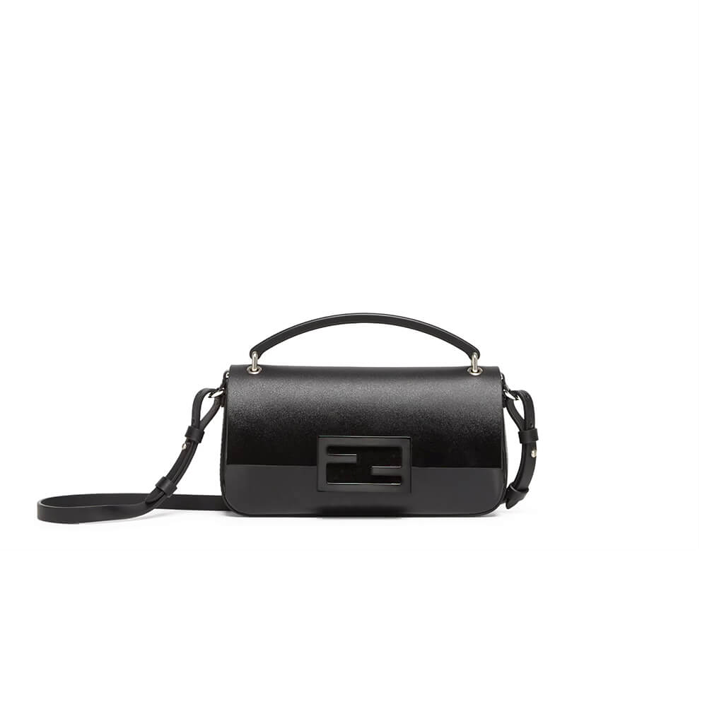 Baguette phone bag
