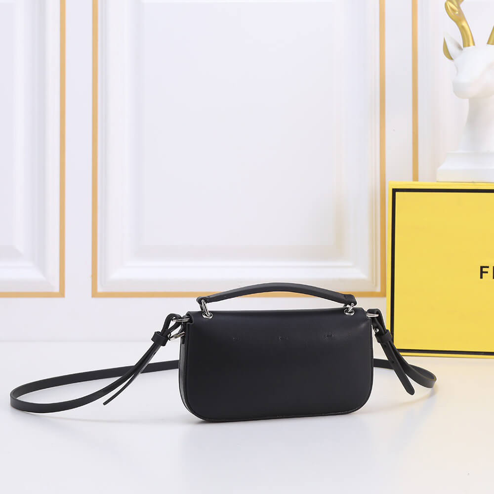 Baguette phone bag