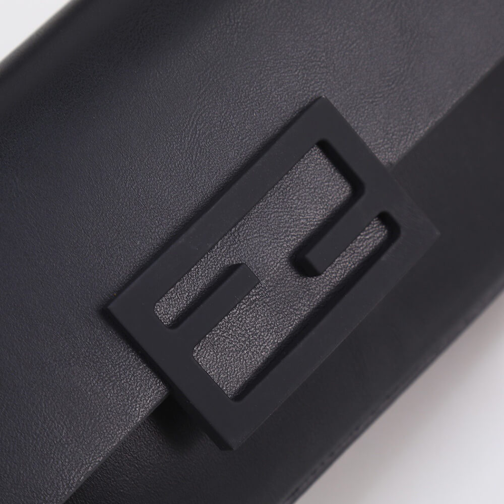Baguette phone bag