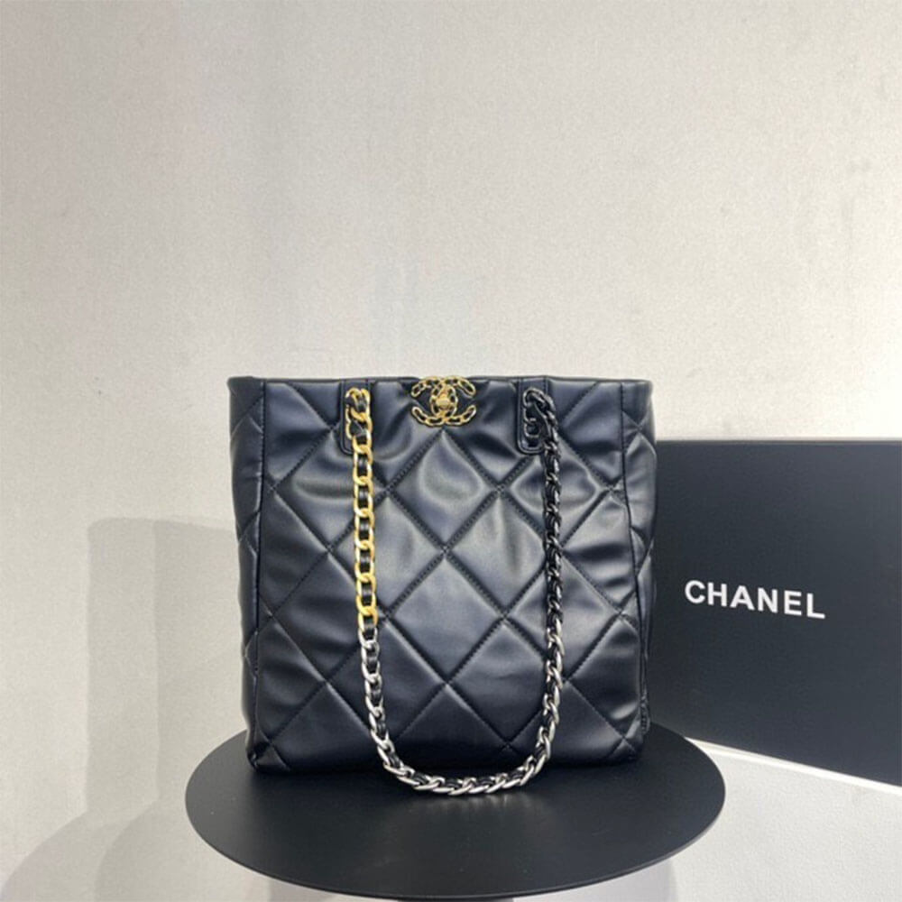CHANEL 19 SHOPPING BAG