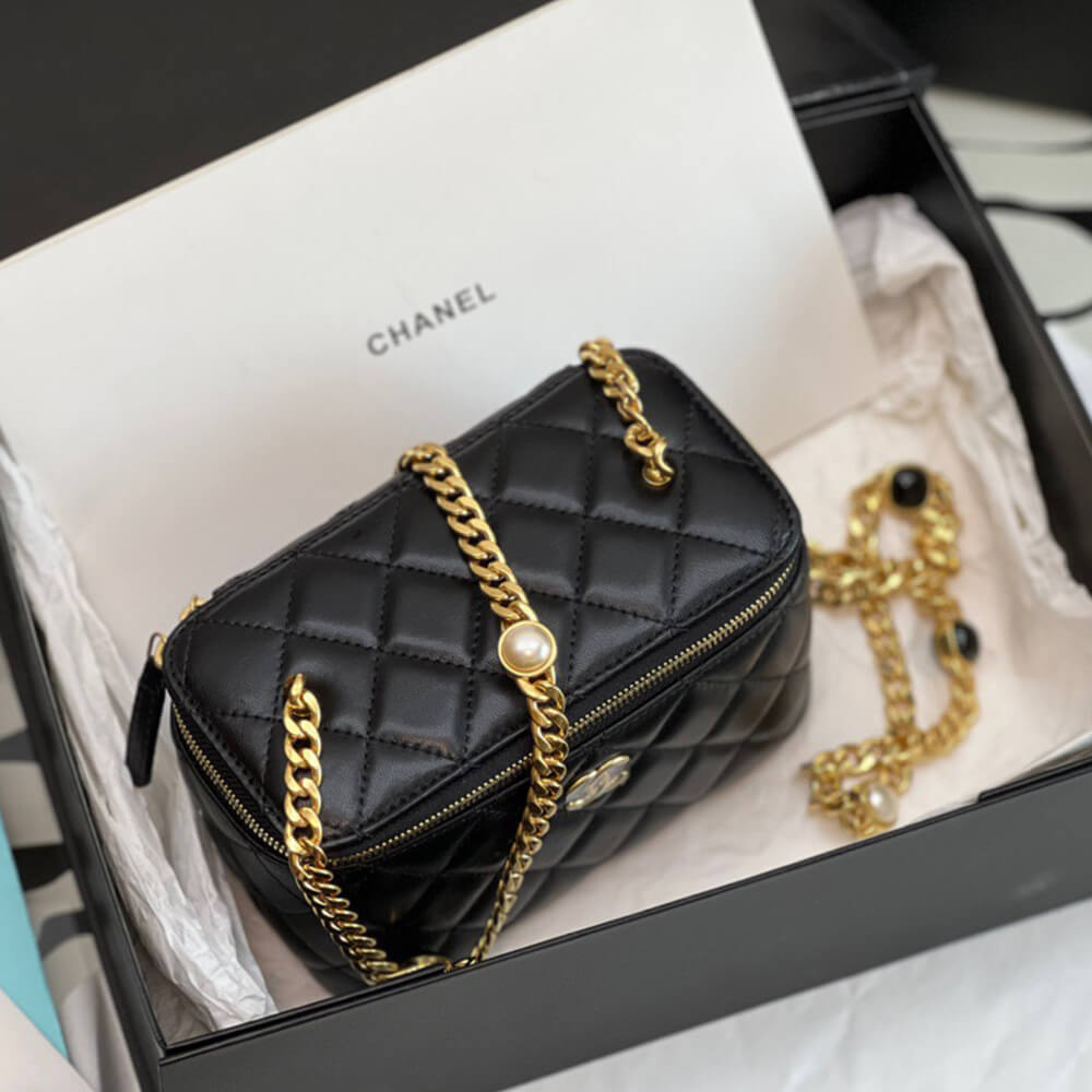 Chanel VANITY WITH CHAIN
