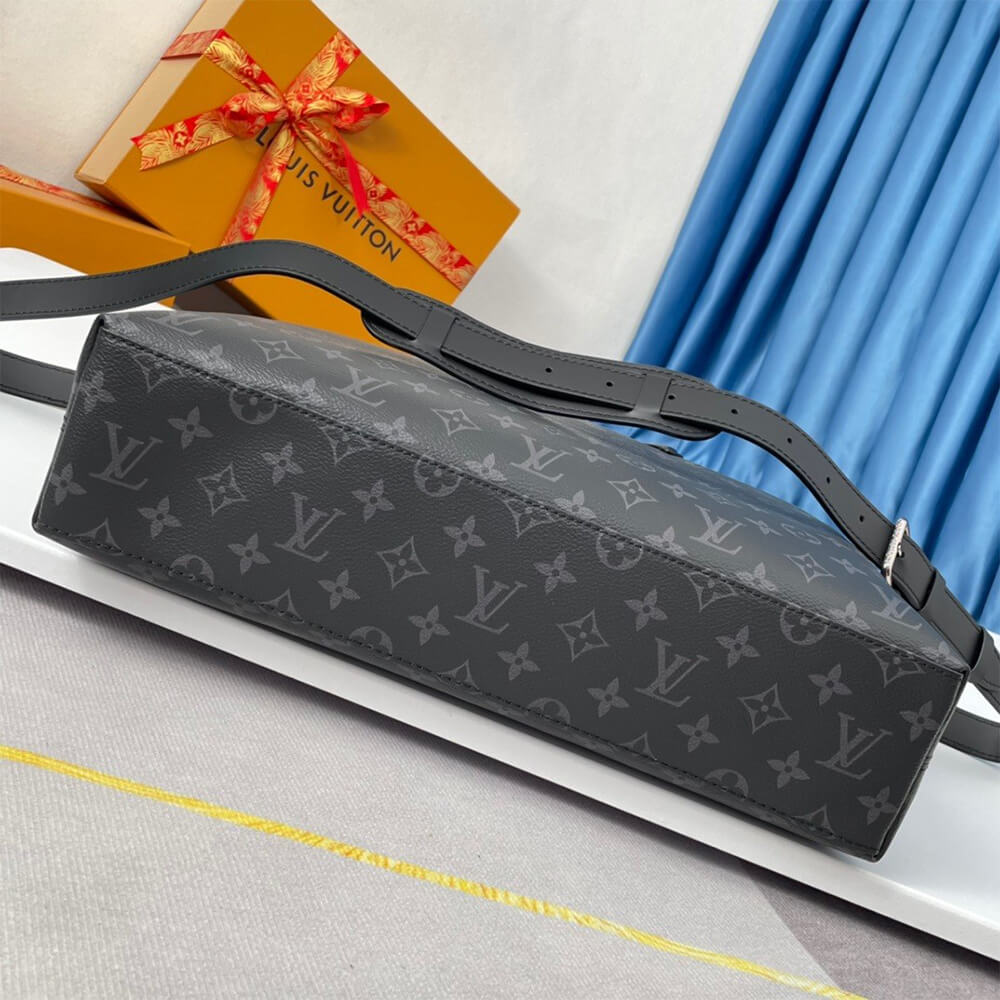 BRIEFCASE EXPLORER