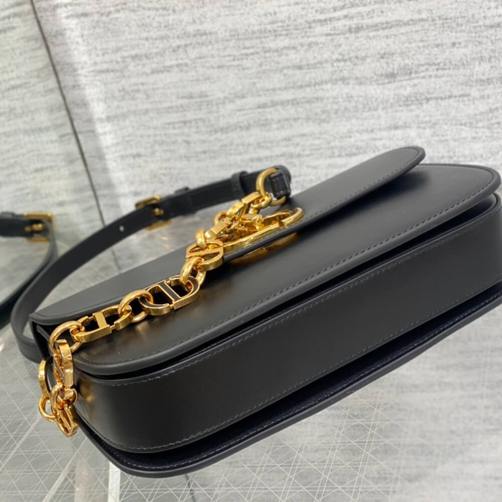 30 MONTAIGNE AVENUE BAG