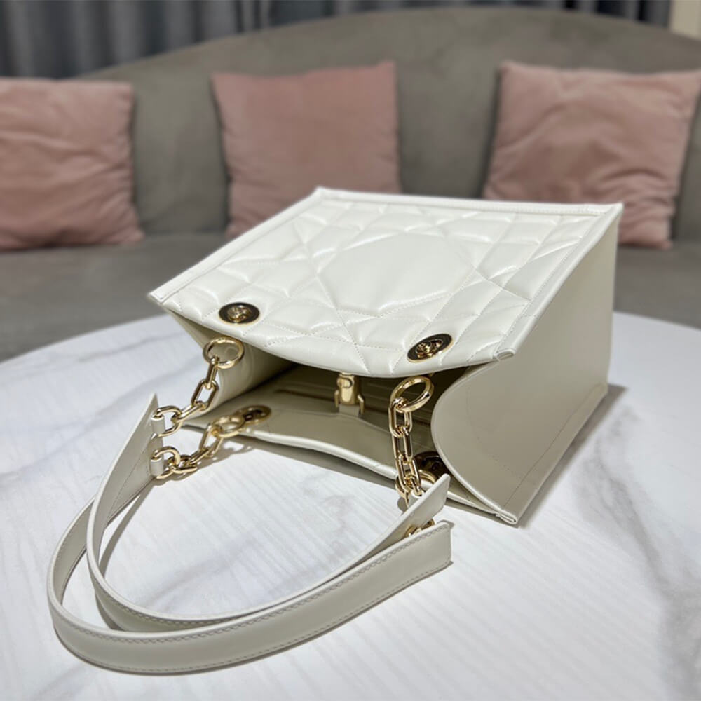 SMALL DIOR ESSENTIAL TOTE BAG