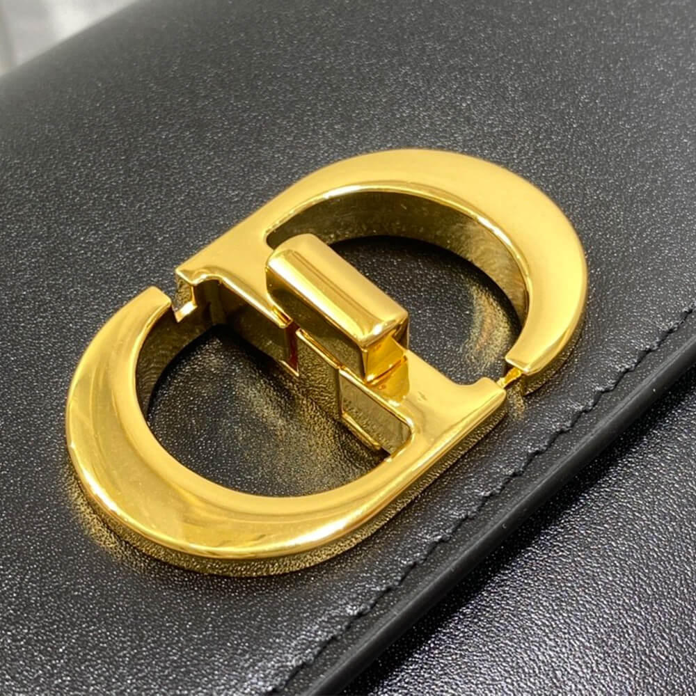 30 MONTAIGNE AVENUE BAG