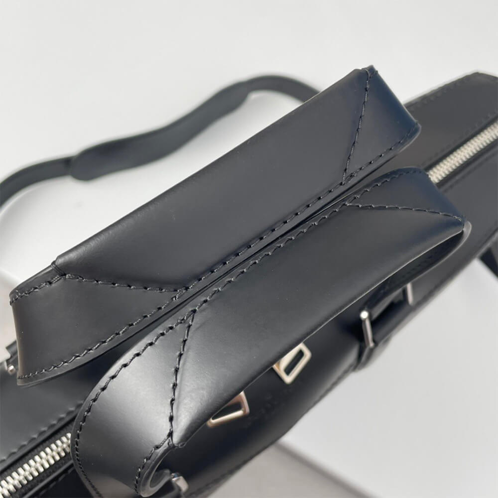 BRIEFCASE EXPLORER