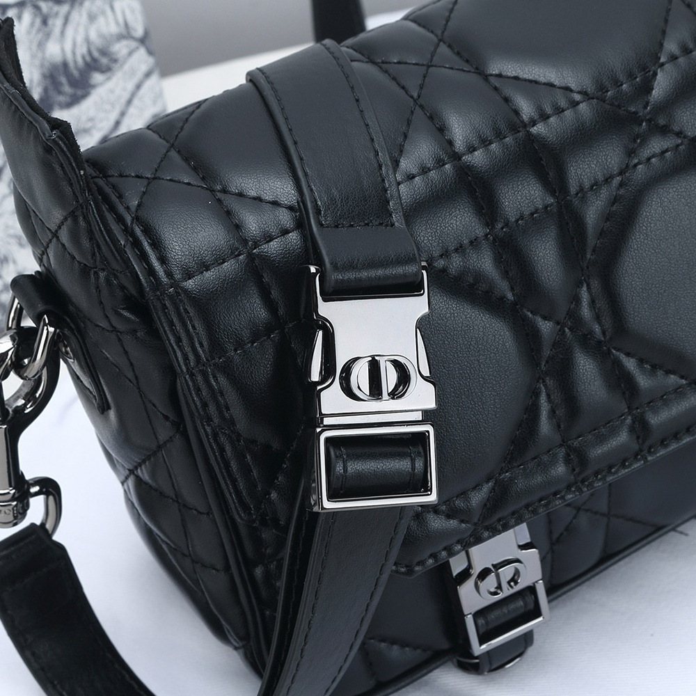 SMALL DIORCAMP BAG