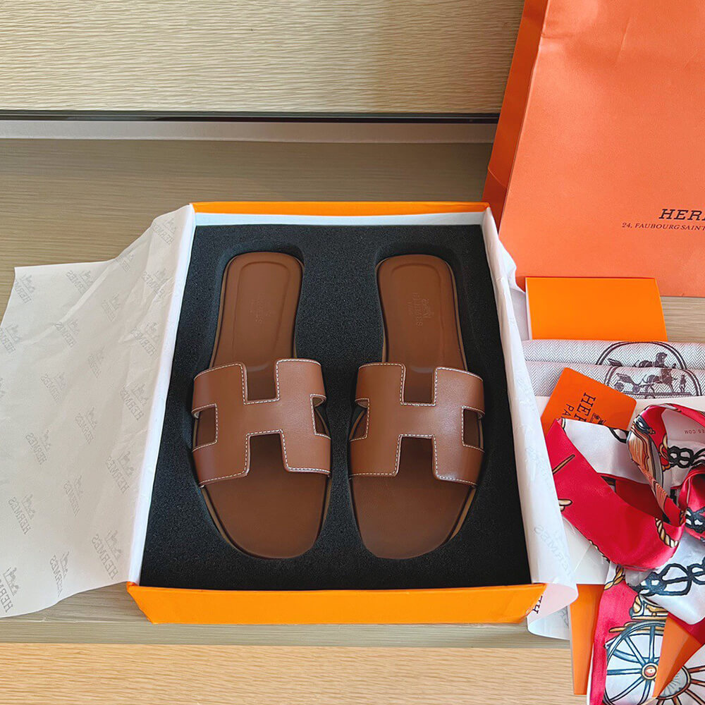 HERMES Oran sandal
