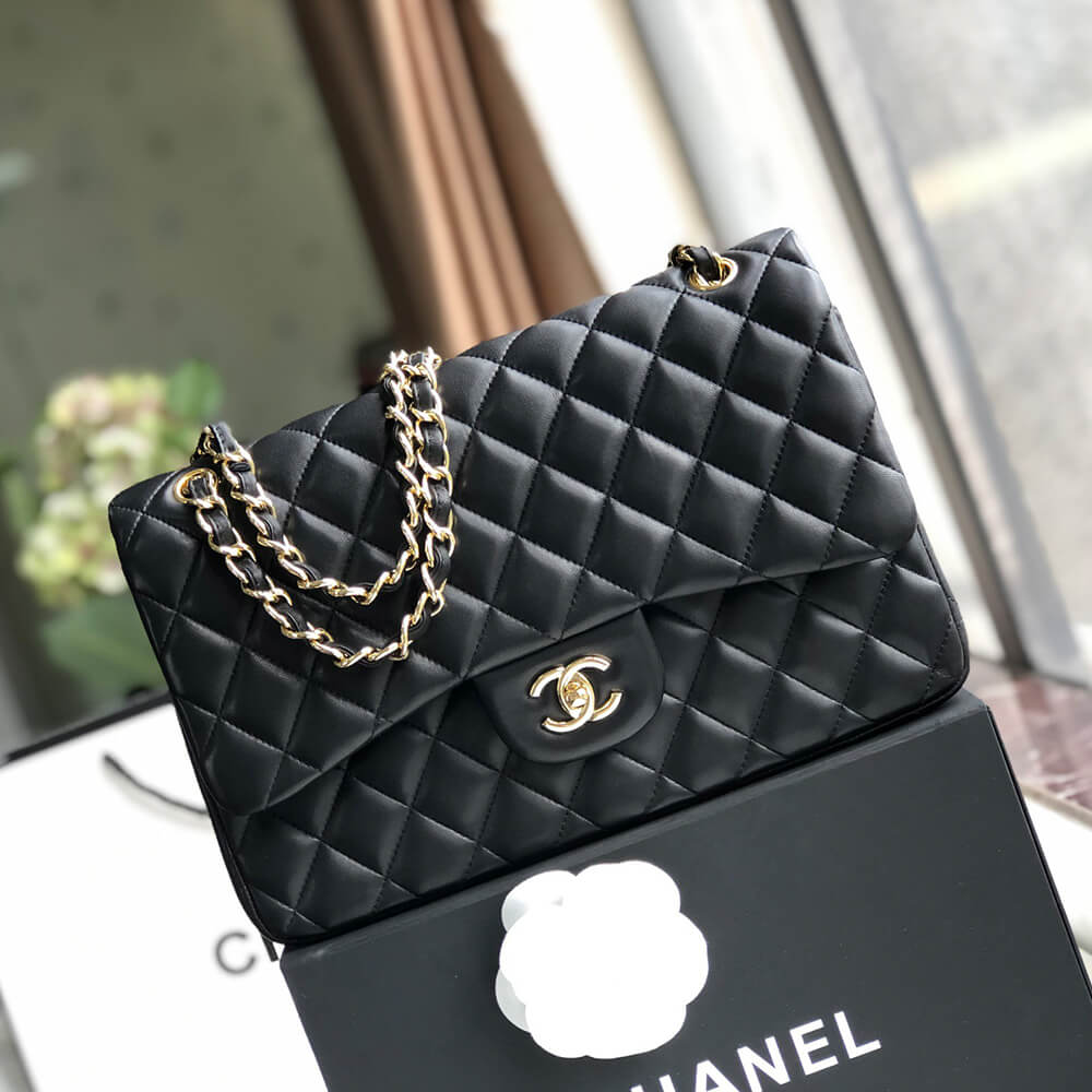 CHANEL Classic Double Flap Jumbo
