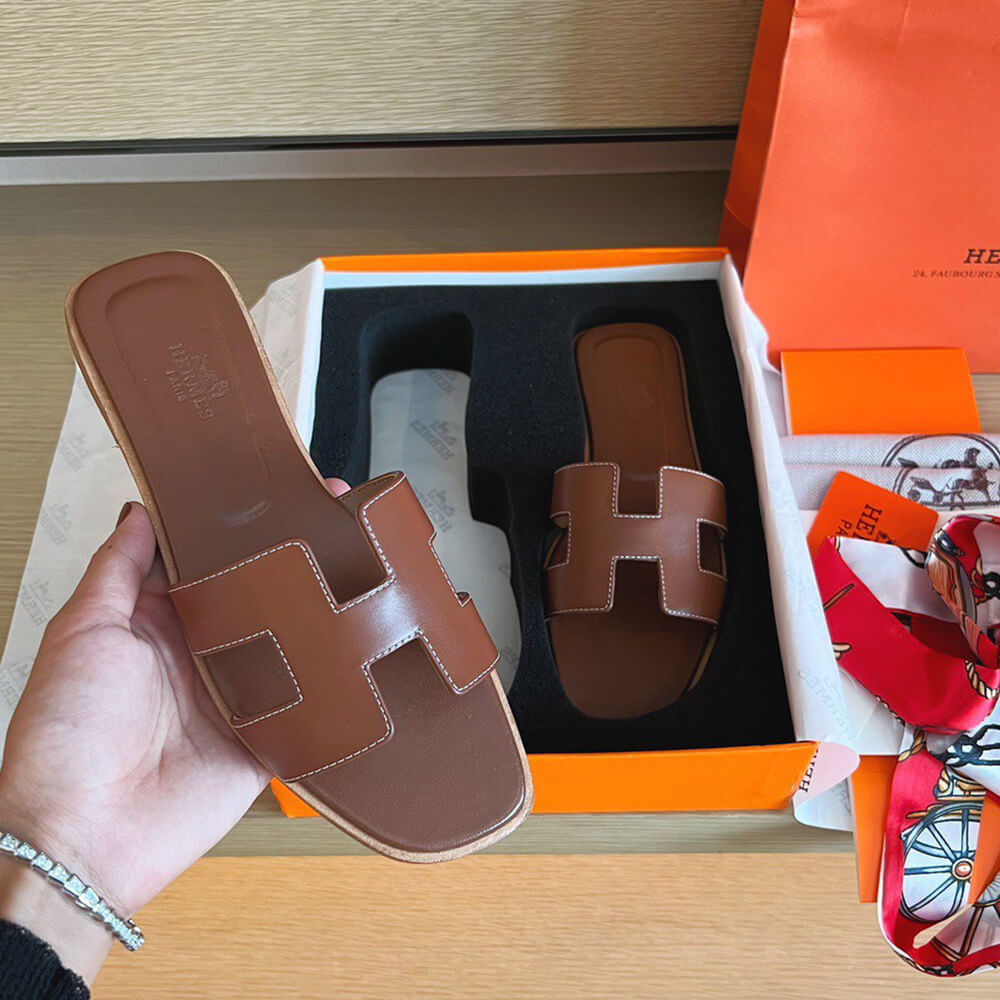 HERMES Oran sandal