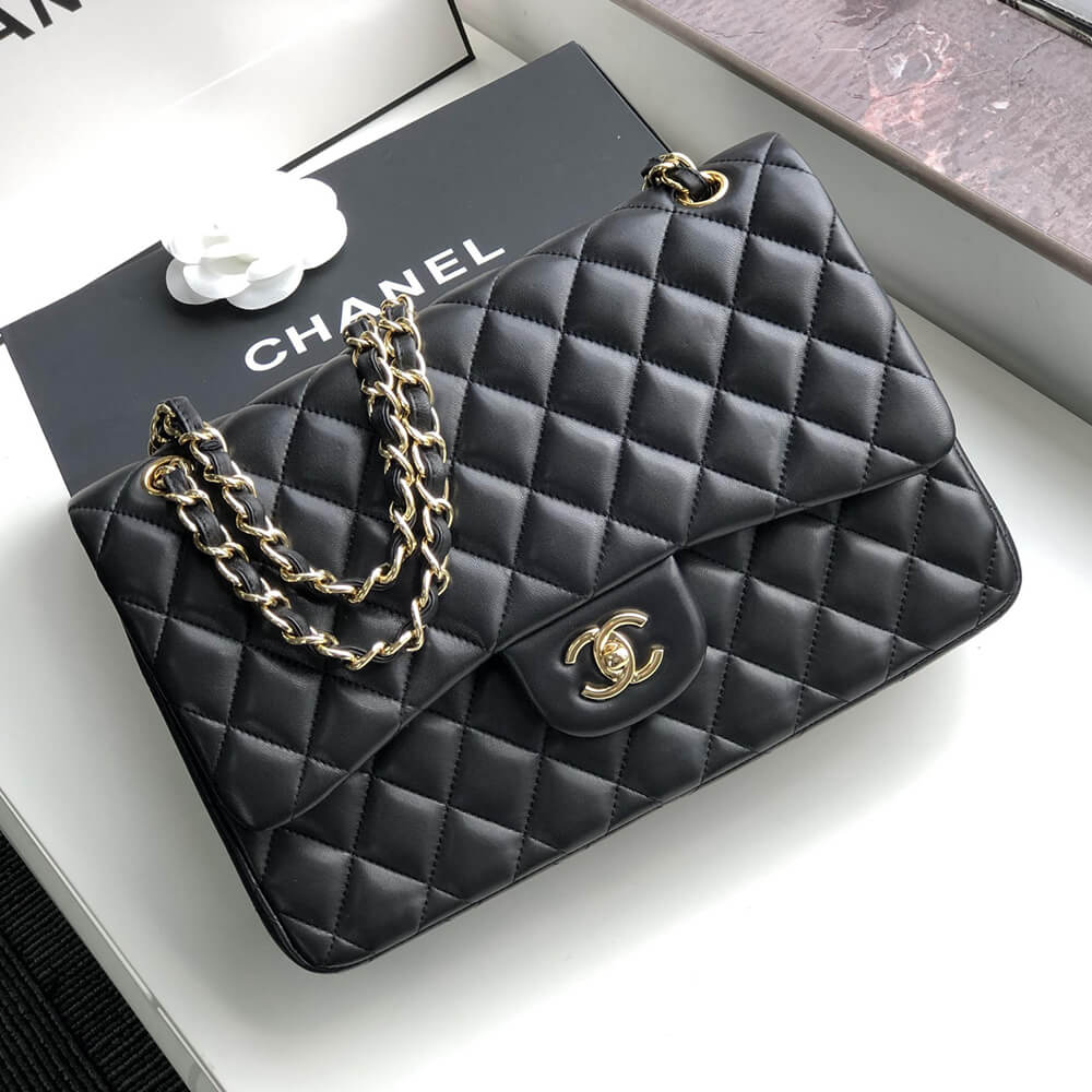 CHANEL Classic Double Flap Jumbo