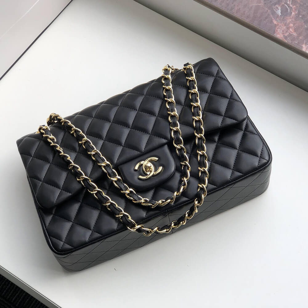 CHANEL Classic Double Flap Jumbo