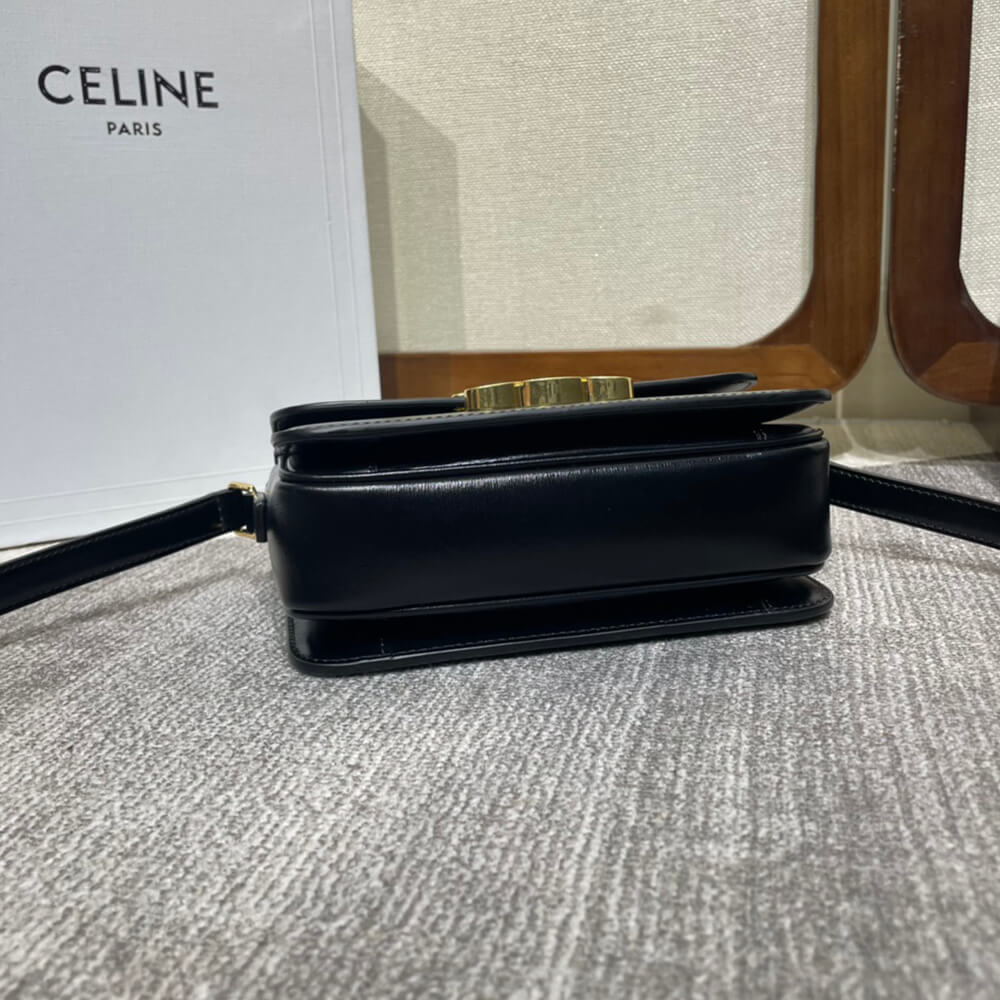 CLASSIQUE TRIOMPHE BAG IN SHINY CALFSKIN