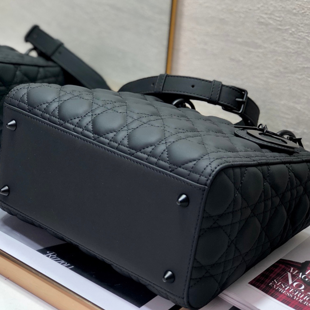 DIOR LARGE LADY DIOR BAG(4A)