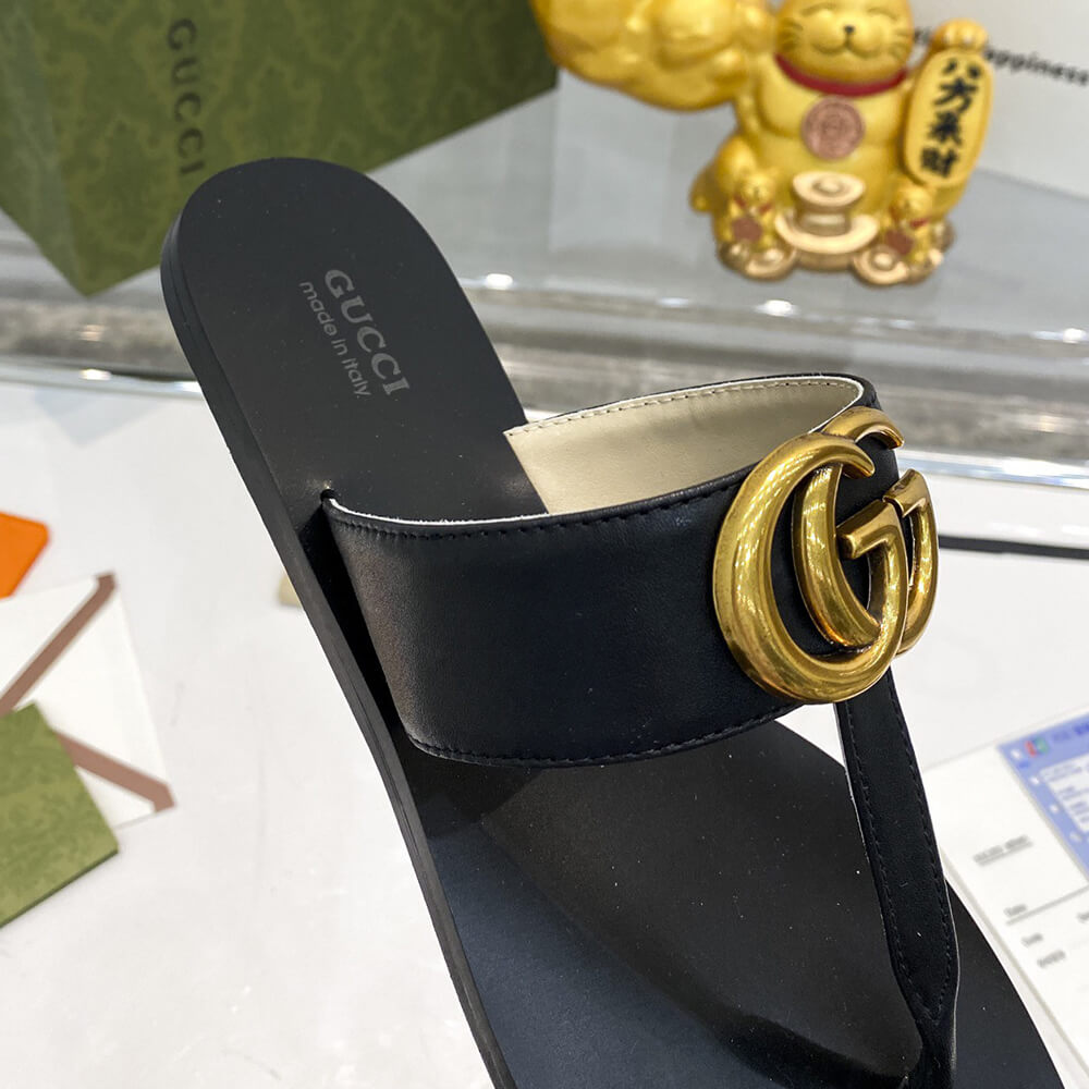 Leather thong sandal with Double G