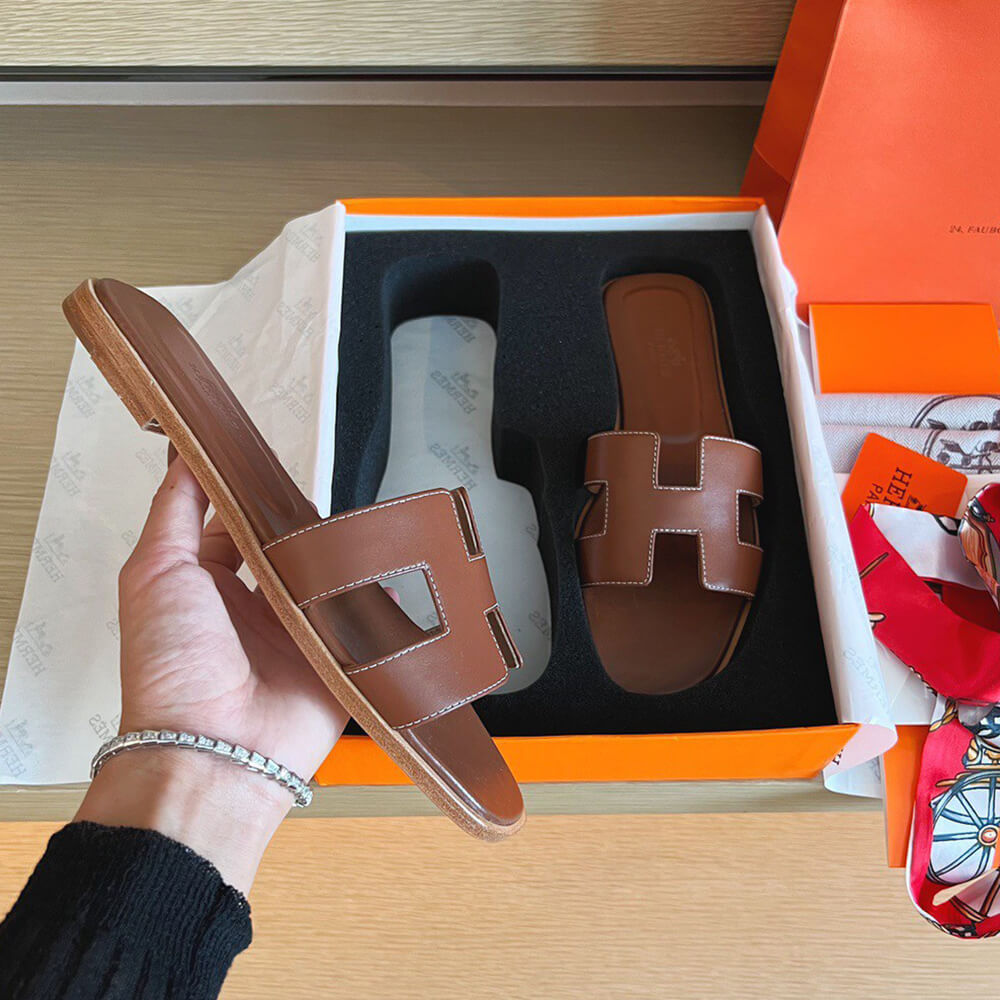 HERMES Oran sandal