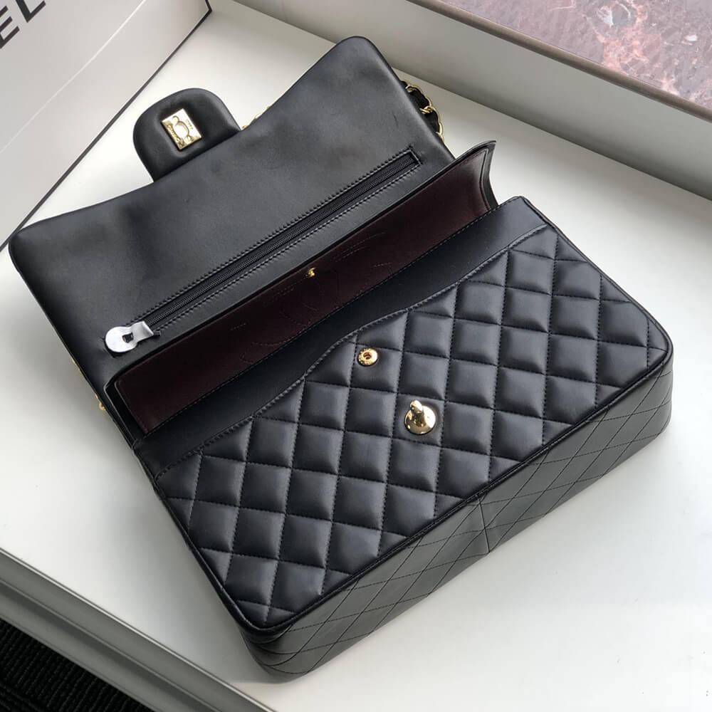 CHANEL Classic Double Flap Jumbo