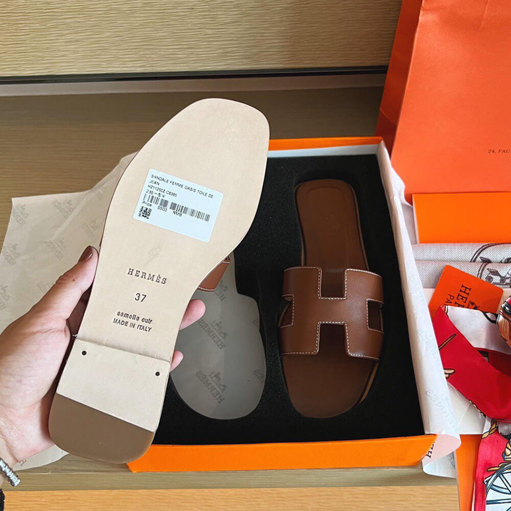 HERMES Oran sandal