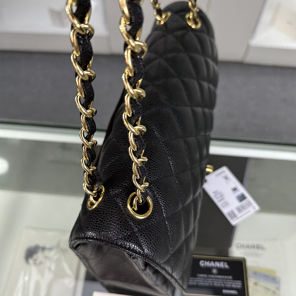 CHANEL LARGE CLASSIC HANDBAG(4A)