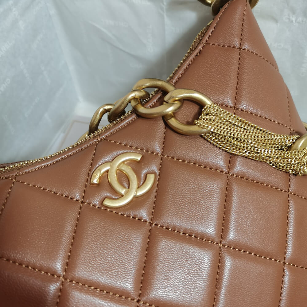 CHANEL HOBO HANDBAG