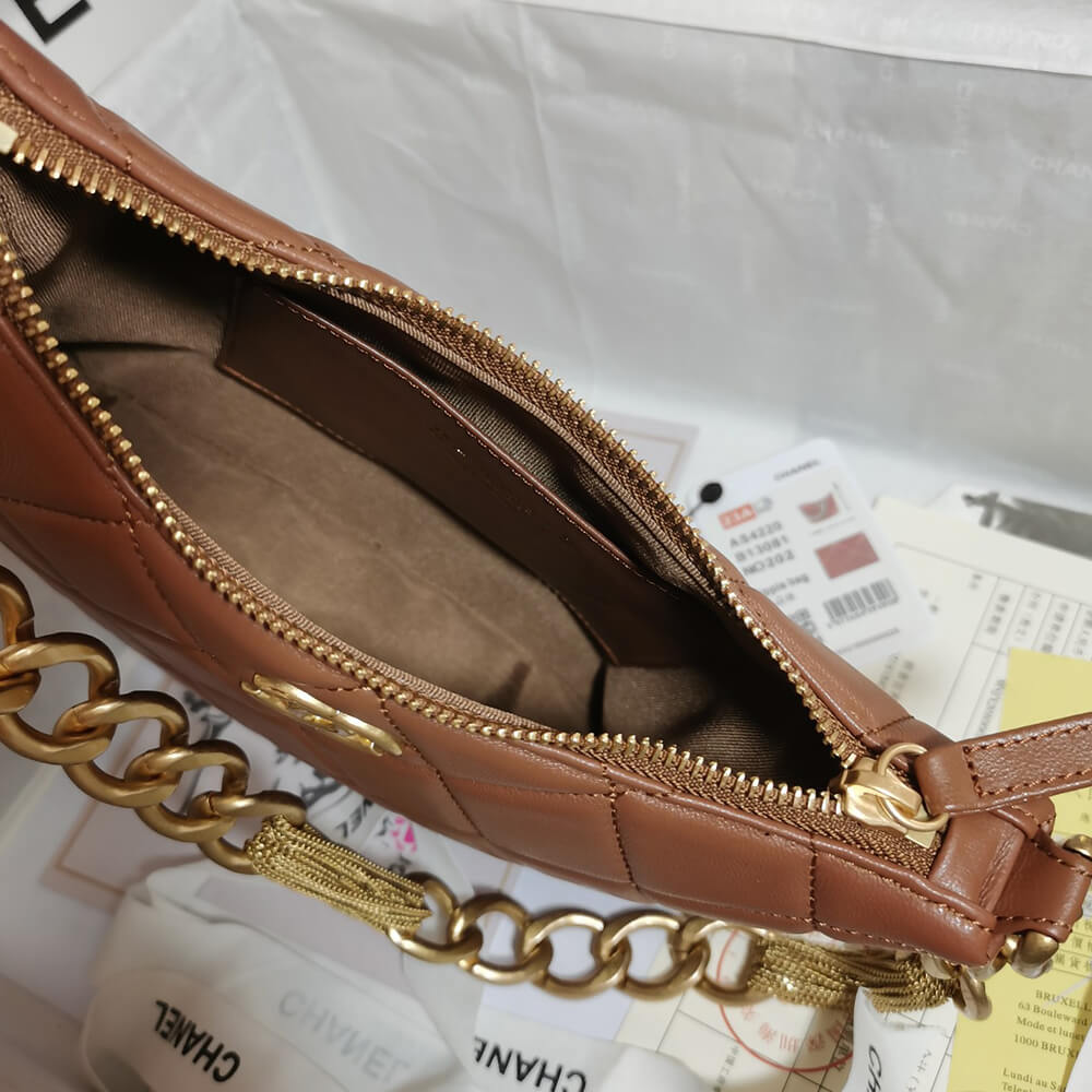 CHANEL HOBO HANDBAG