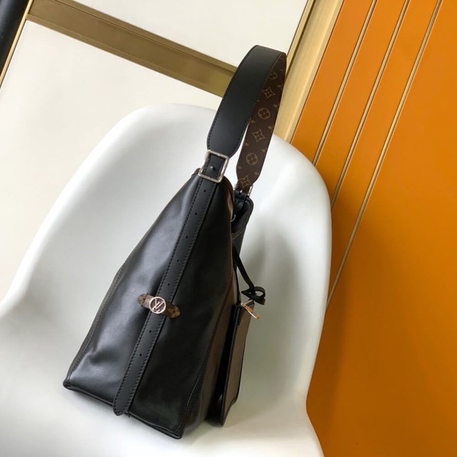 LV CarryAll MM