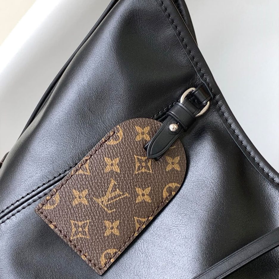 LV CarryAll MM