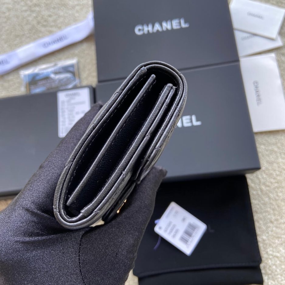 CHANEL Classic Small Flap Wallet