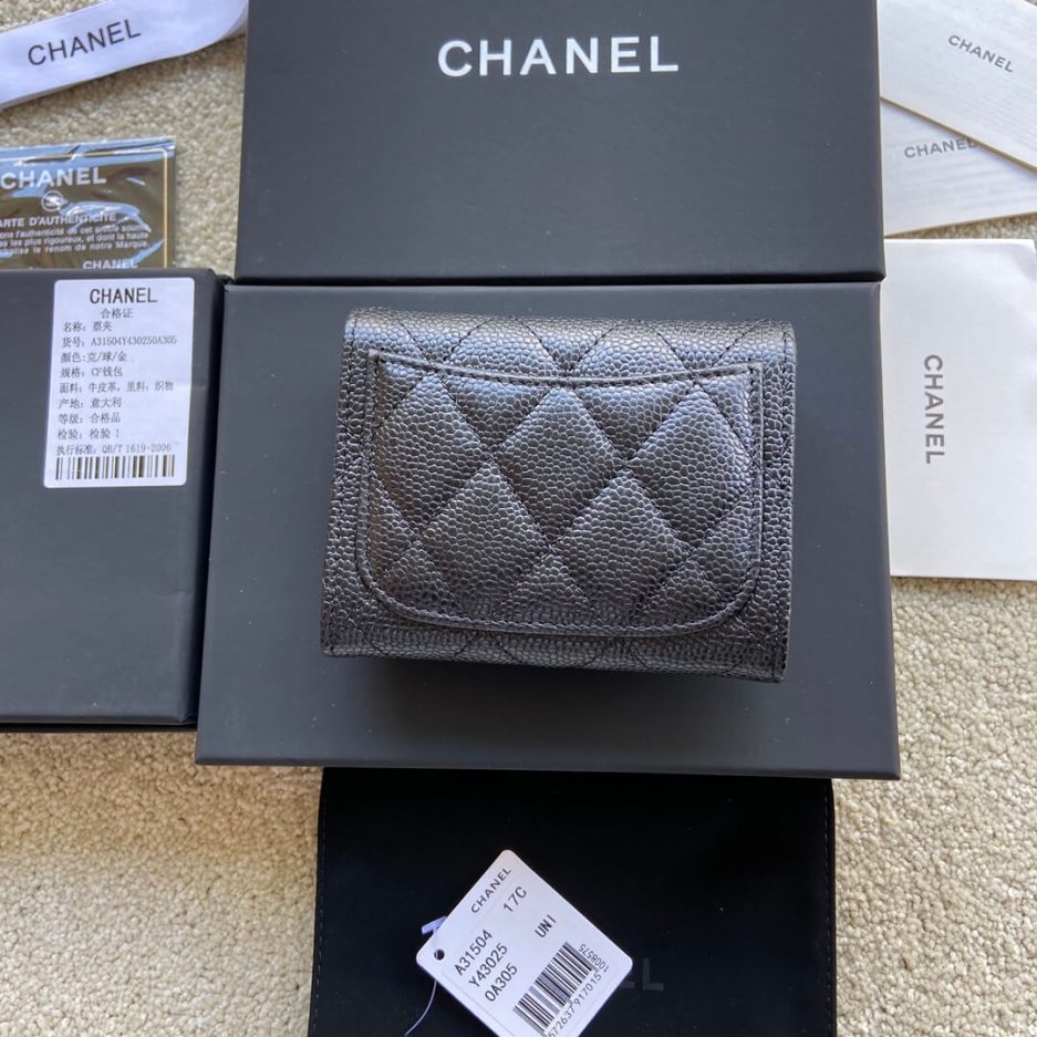 CHANEL Classic Small Flap Wallet