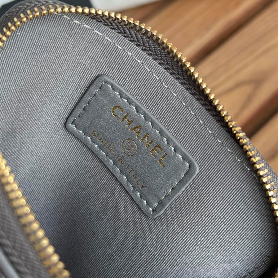 CHANEL 19 Zipped Coin Purse
