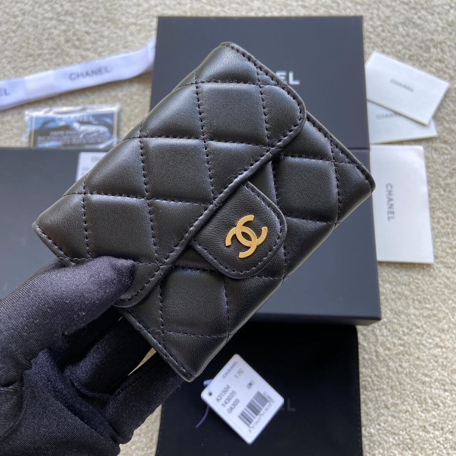 CHANEL Classic Small Flap Wallet