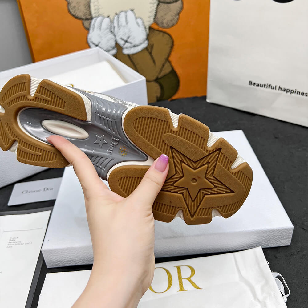DIOR Chrono Sneaker