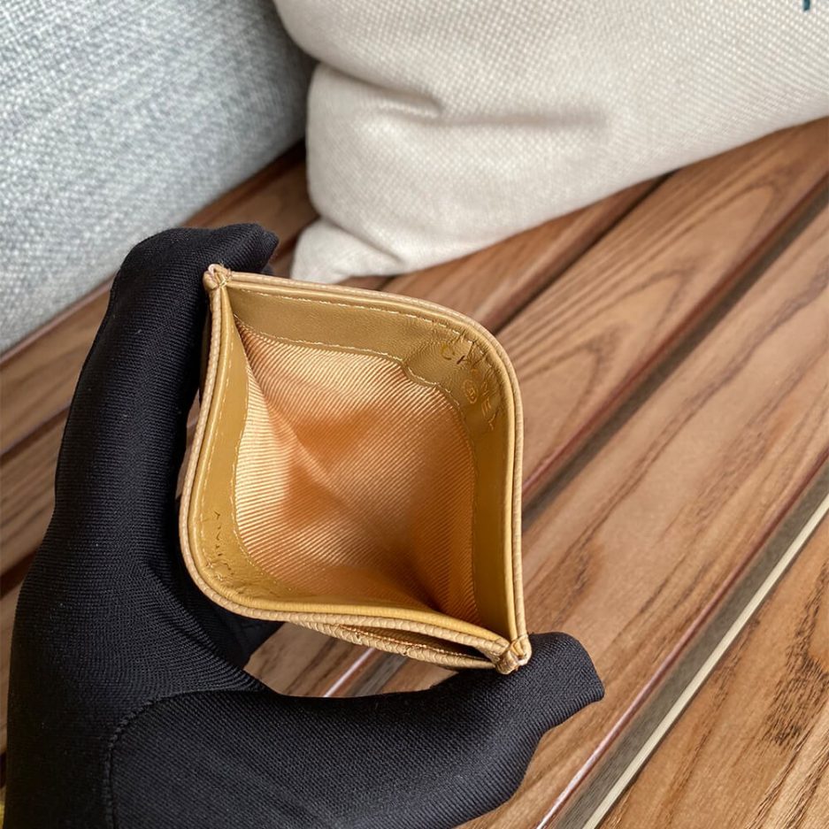 CHANEL Classic Card Holder