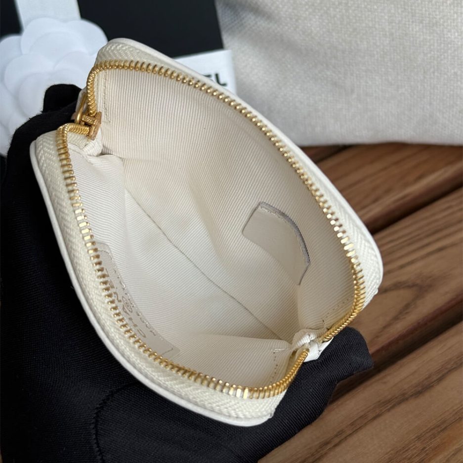 CHANEL 19 Zipped Coin Purse