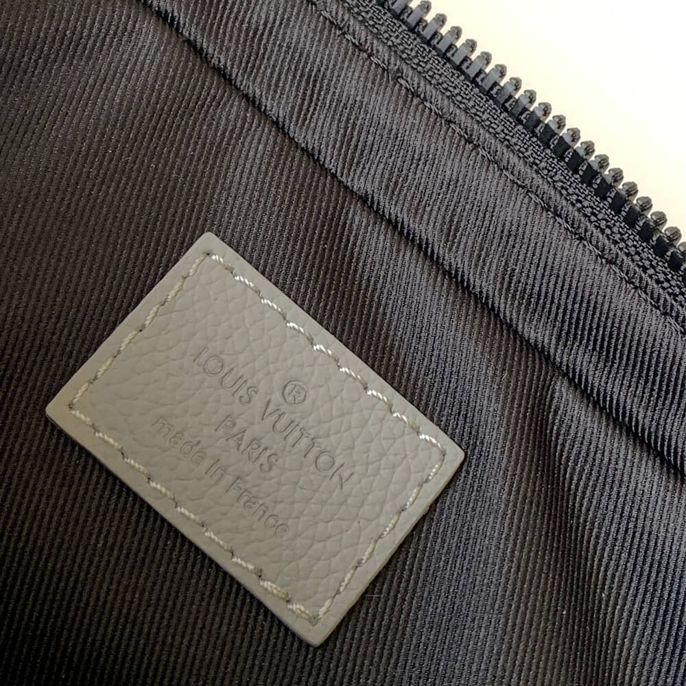 LV rio Messenger Bag