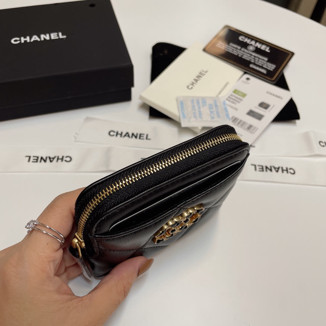 CHANEL 19 Zipper Coin Wallet