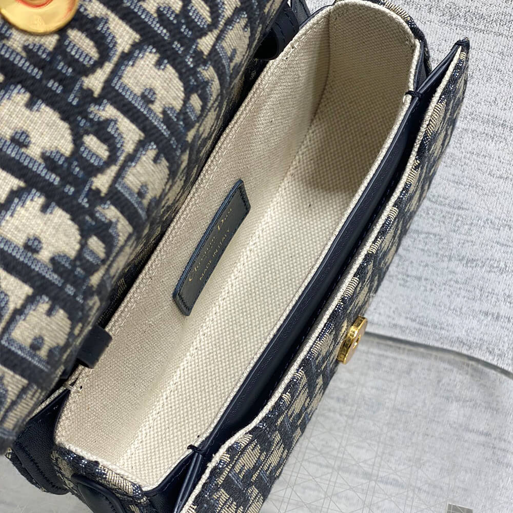 Small 30 Montaigne Avenue Top Handle Bag