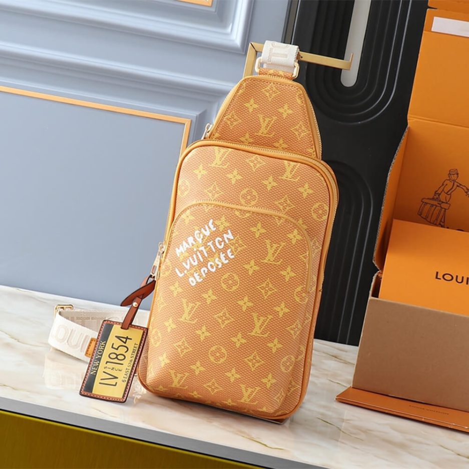 LV Avenue Slingbag