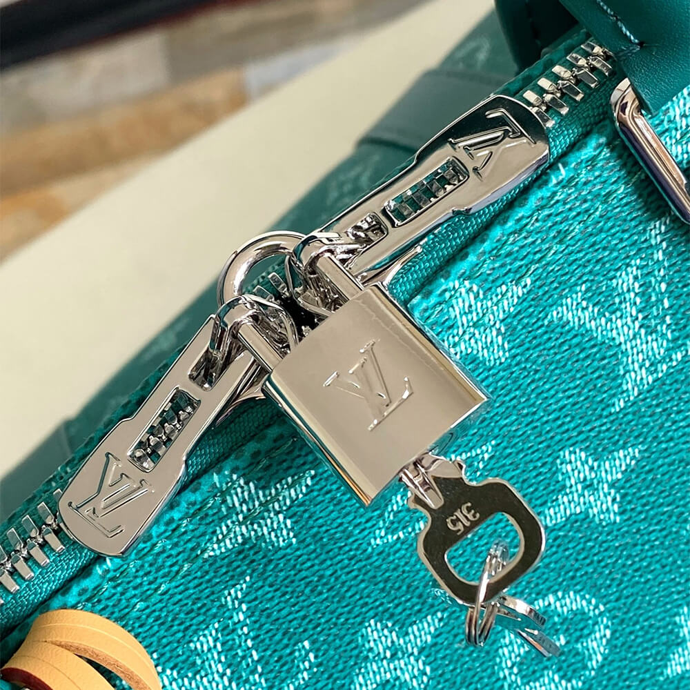 LV Keepall Bandoulière 50